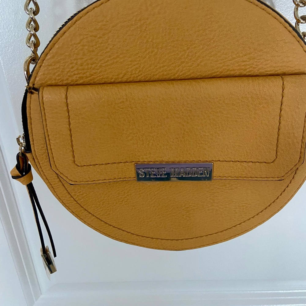 Steve Madden Mustard Round Crossbody Purse